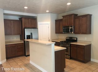 8981 S Heights Dr, Sandy, UT 84094