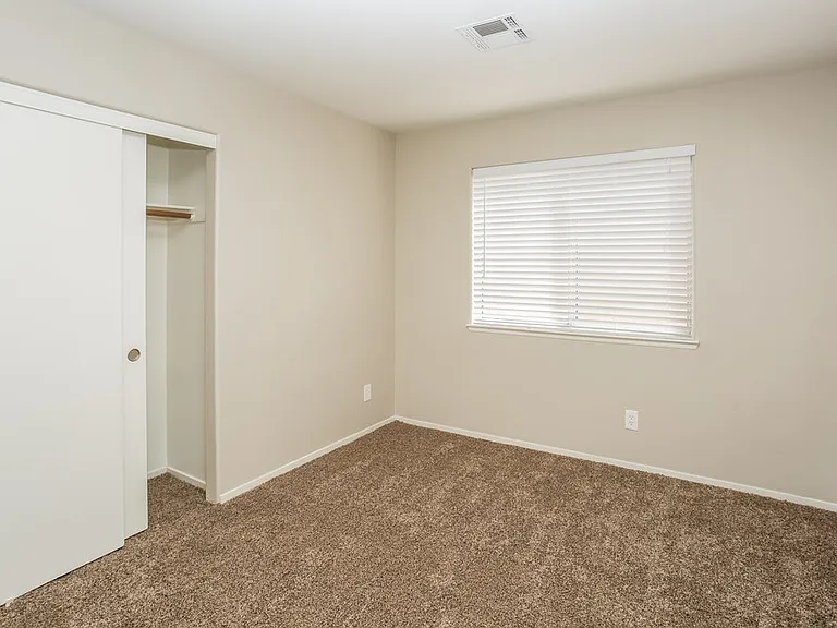 4416 W La Madre Way — Photo 11