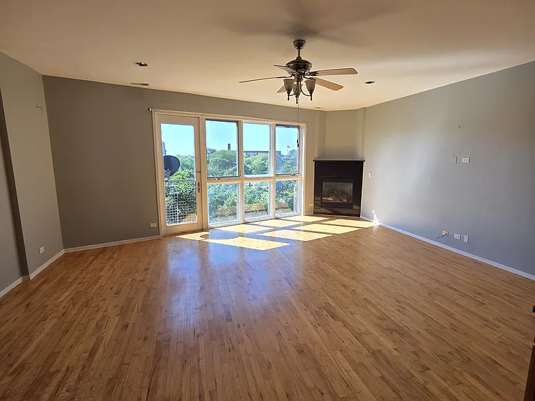 2432 W Madison St #3 — Photo 4