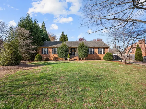 114 Lafayette Pl, Forest, VA 24551