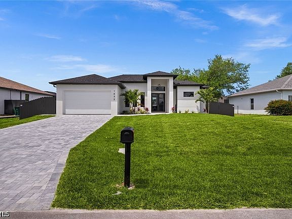 2nd image of 514 NW 36th Pl