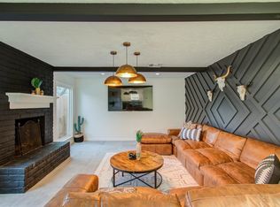 9614 Springmont Dr, Houston, TX 77080