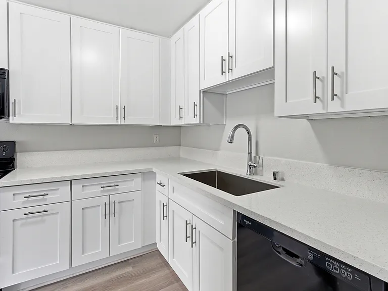 University Crest Apartments - Near UCR — Photo 6