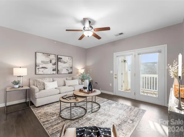 9145 McDowell Creek Ct, Cornelius, NC 28031