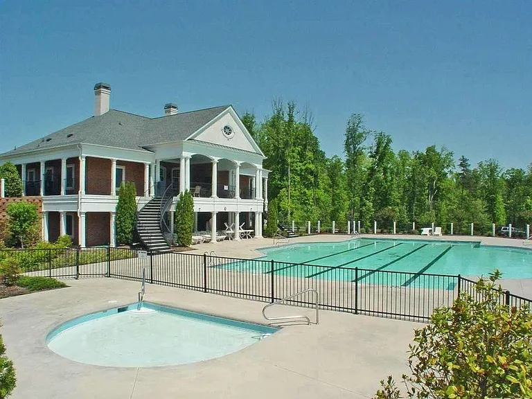 209 Ruby Walk Dr — Photo 15