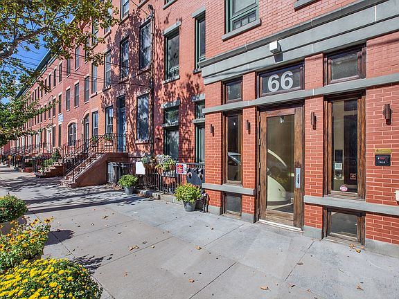 Exterior 4
