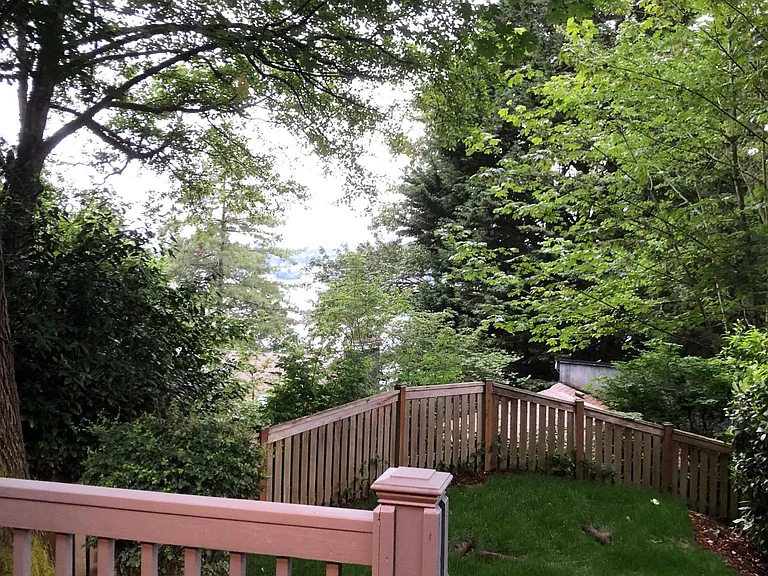 W Mercer Way — Photo 7