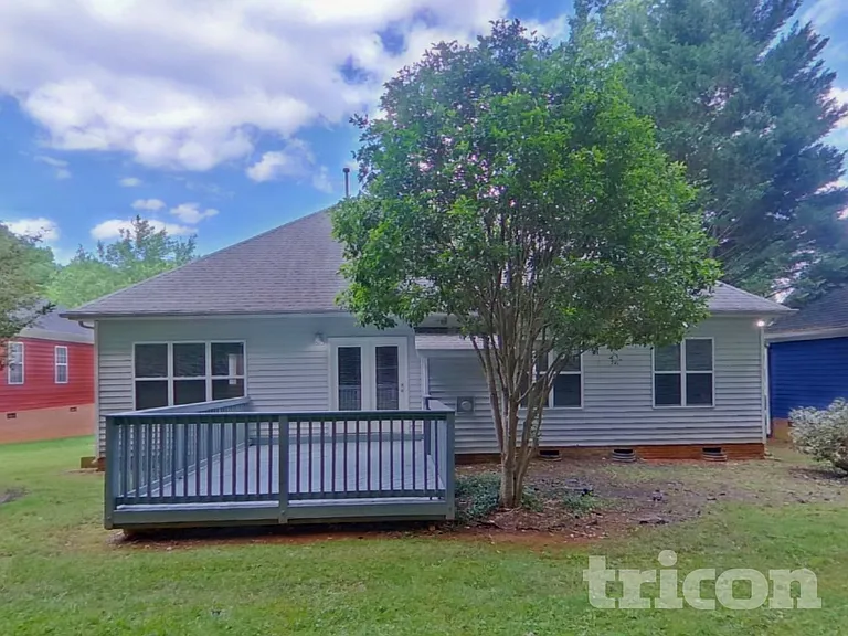 4407 Gladwood Ln — Photo 18