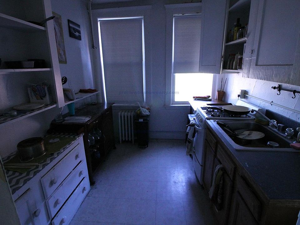 2nd image of 1626 Commonwealth Ave #Cmv18