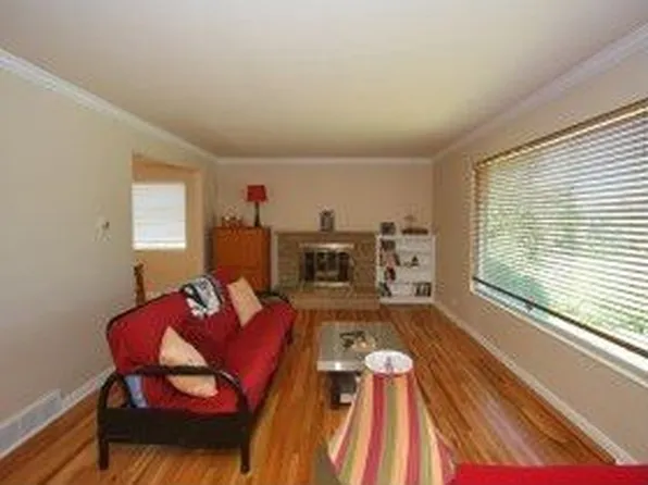 2922 E Hillsden Dr, Holladay, UT 84117