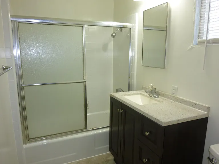15219 S Normandie Ave #11 — Photo 7