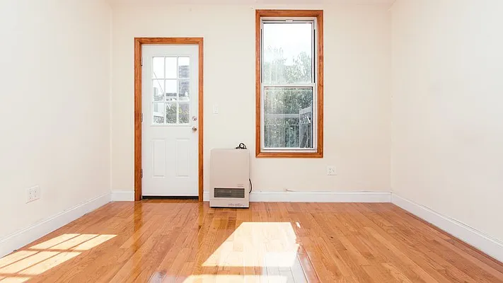 Rented by Nooklyn NYC LLC | media 9