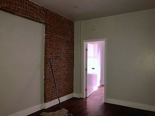 5th image of 519 156th St #3