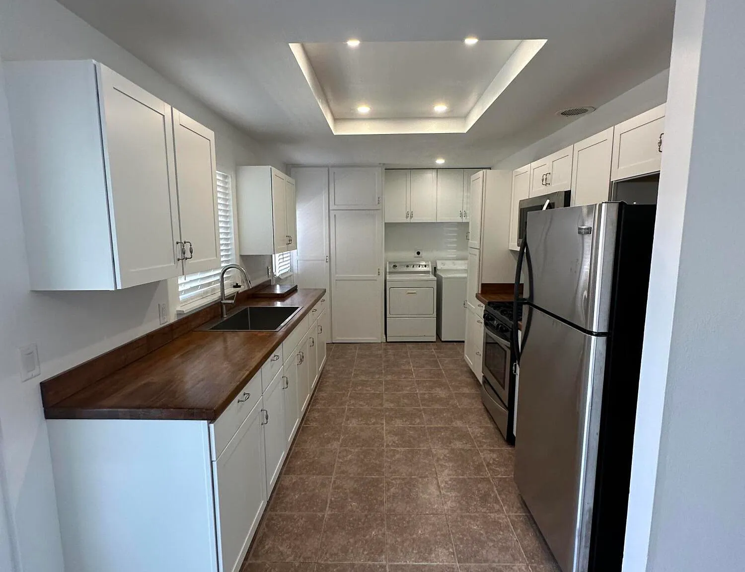 2 bed, 1.0 bath, 1300 sqft, $1,500 — Photo 3