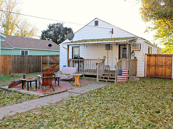 2nd image of 211 S Sherman Ave