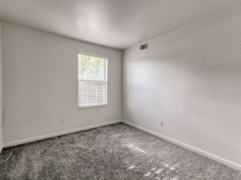2856 17th Ave #103 — Photo 42