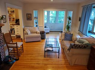 20 Neptune Rd, Worcester, MA 01605