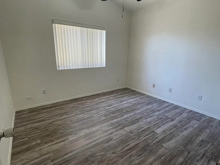 11511 S Prescott Ave — Photo 12