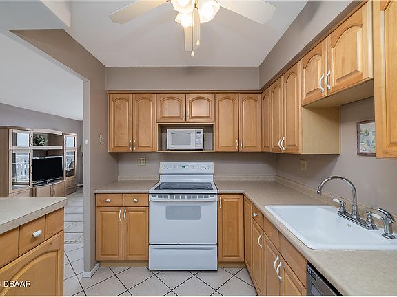 3rd image of 2800 N Atlantic Ave APT 1112