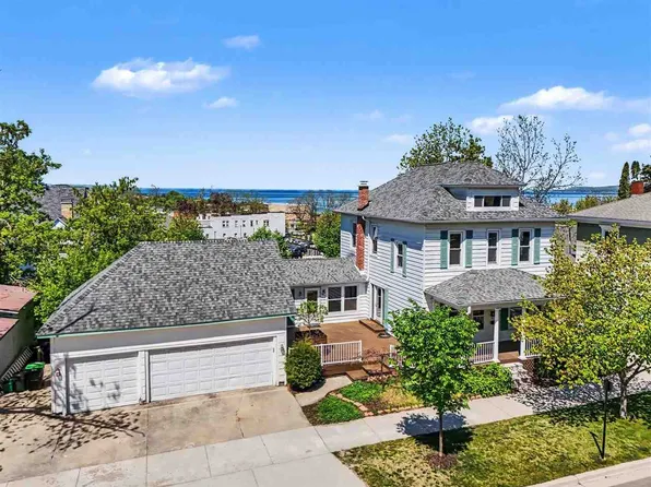 312 Williams St, Petoskey, MI 49770