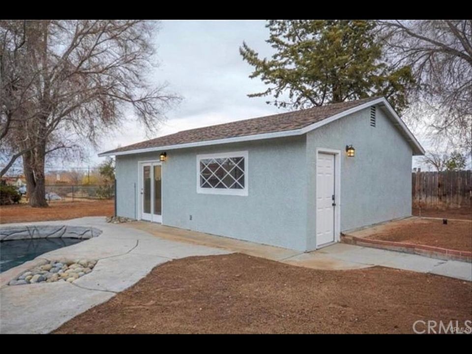 front door/ side door