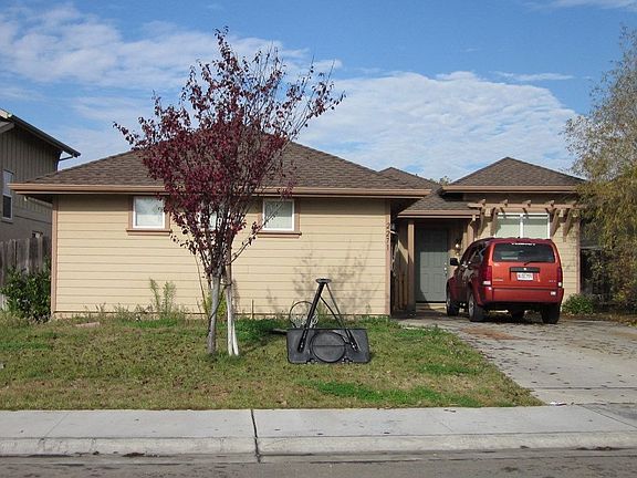 3rd image of 2271 Mogan Ave