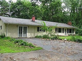 2nd image of 1787 Ward Rd