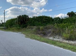 26 F Rd, Labelle, FL 33935