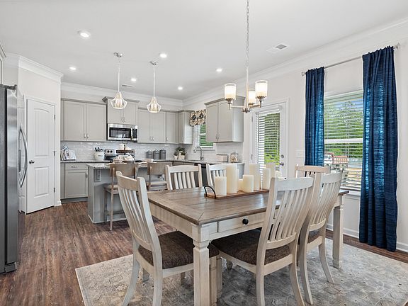 7th image of this home