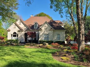 12323 Pine Valley Club Dr, Charlotte, NC 28277