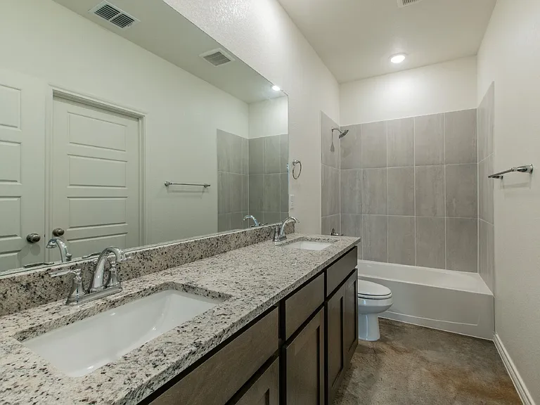 3901 Sugar Hackberry Trl #B — Photo 8