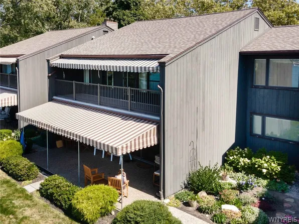 1 Main St #32, Youngstown, NY 14174