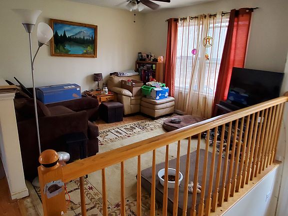 4th image of 719 Fawn Dr