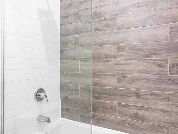 5th image of 147 E 30th St APT 2A