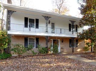2200 Brandywine Dr, Charlottesville, VA