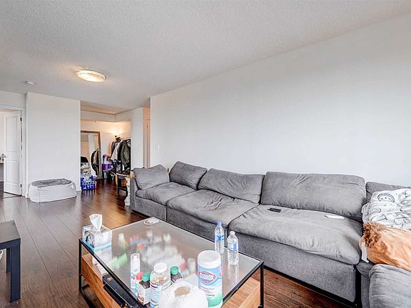 4th image of 185 Bonis Ave #1706