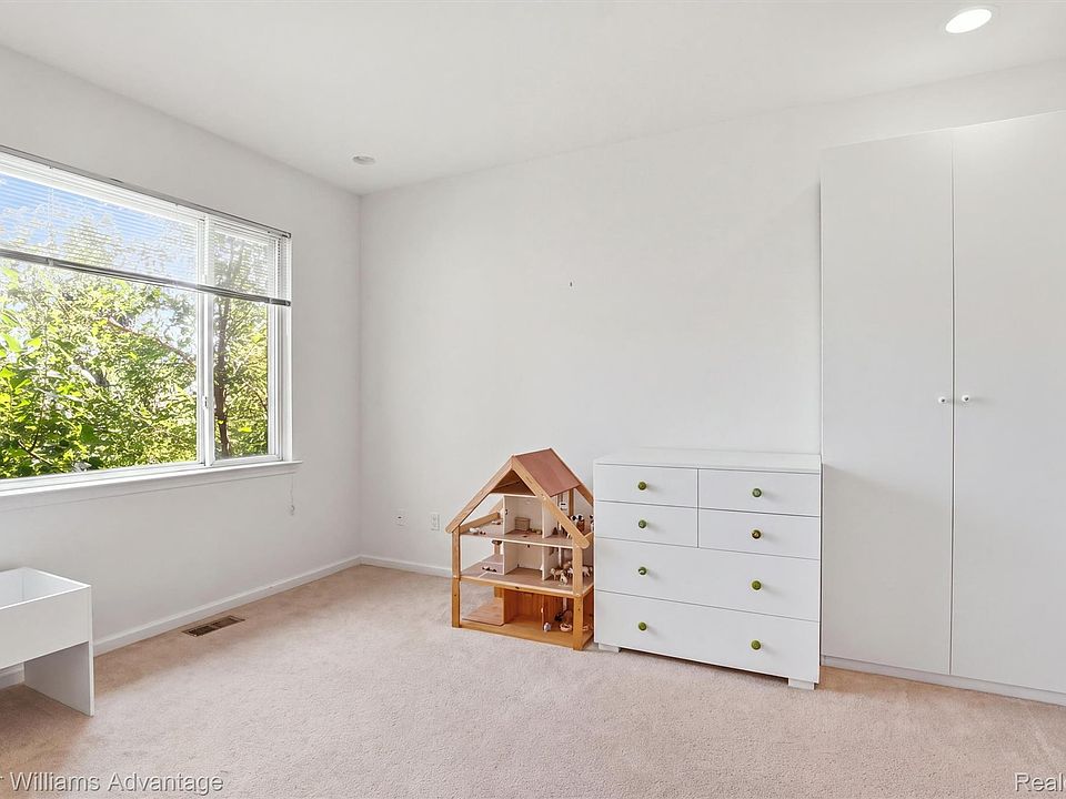 17012 Algonquin Dr, photo 22