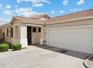 945 E Redondo Dr, Gilbert, AZ 85296