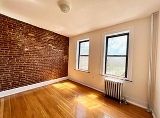 21-24 Crescent St #C1, Astoria, NY 11105