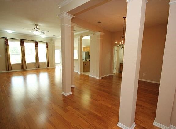 Bright, open living, dining, kitchen, breakfast nook....all