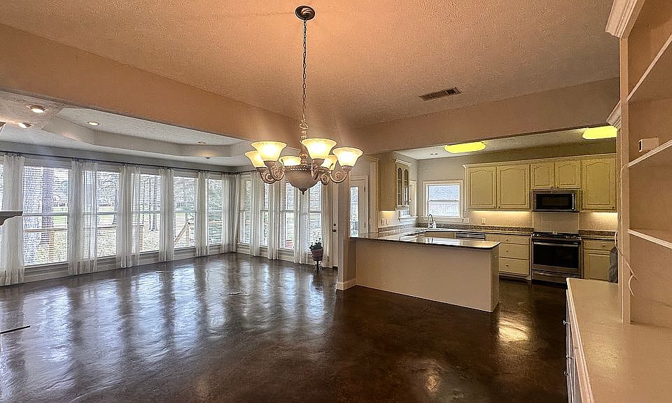 Great Room & Kitchen