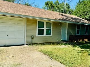 3336 Ridgewood Dr, Champaign, IL 61821