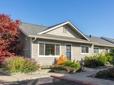 3346 Mission Dr, Santa Cruz, CA, 95065