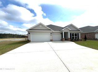 13565 Sarus Dr, Ocean Springs, MS 39565