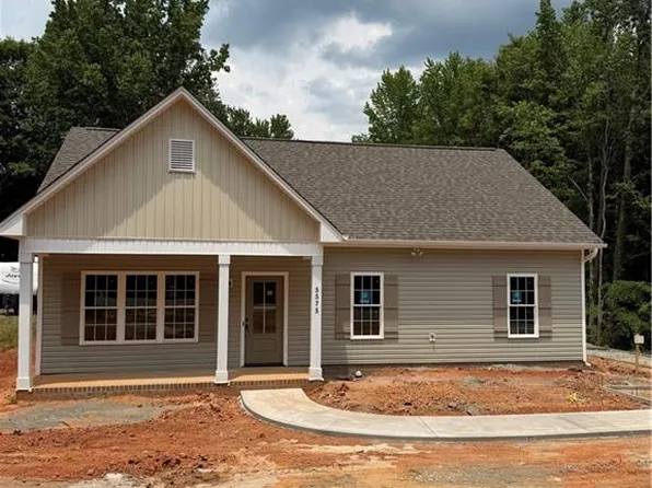 5575 Marty Ln, Clemmons, NC 27012