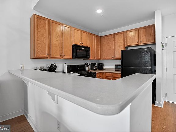 5th image of 200 W Elm St Suite 1412
