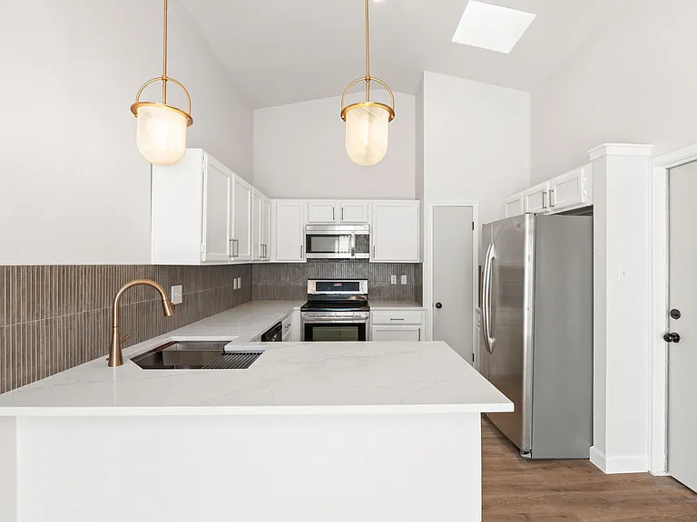 13018 Brook Garden Ln — Photo 7