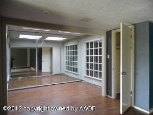 4th image of 3116 Linda Dr