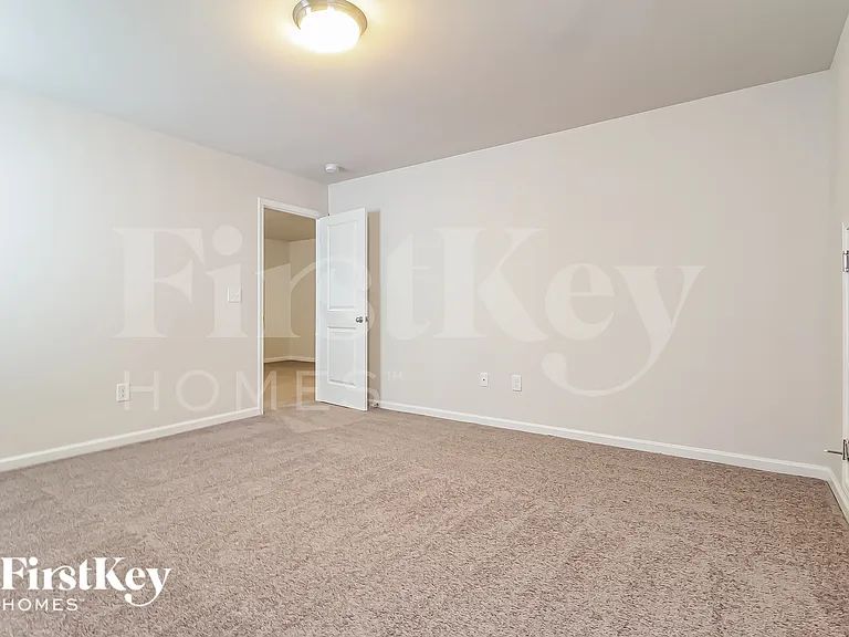 602 Goldburn Way — Photo 12