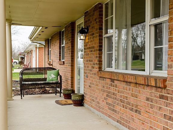 5th image of 1409 Royal Archer Dr